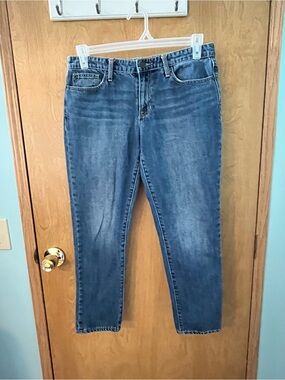 GAP Women Dark Blue Denim Sexy Boyfriend Fit Jeans SZ 6 Waist 28” Inseam 25 EUC